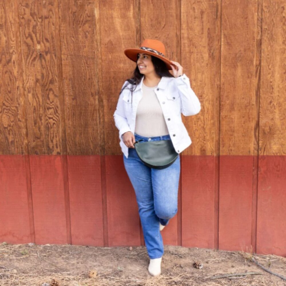 NEW Forest Green Queen Bee and Travel Wallet - Picture 10 of 13